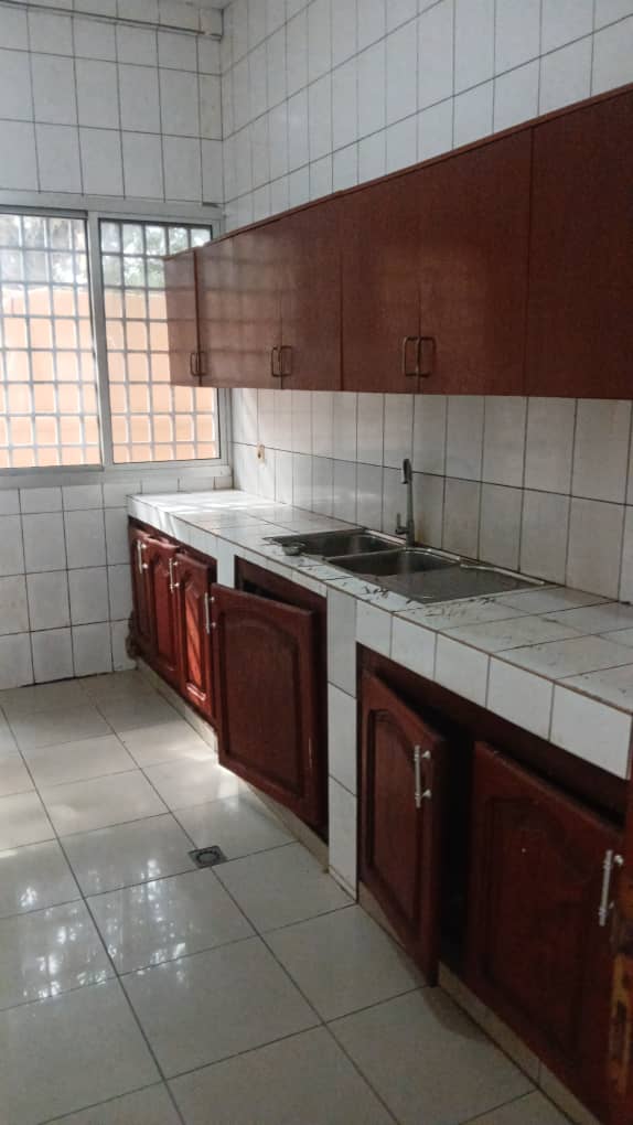 Type A: 2 Chambres 2 Douche et cuines; plus 1 grande terasses.